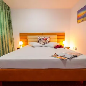 Sir Orhideea 2*, Bucureşti România