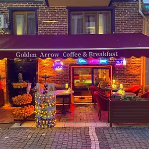  Hotel apartamentowy Golden Arrow Old