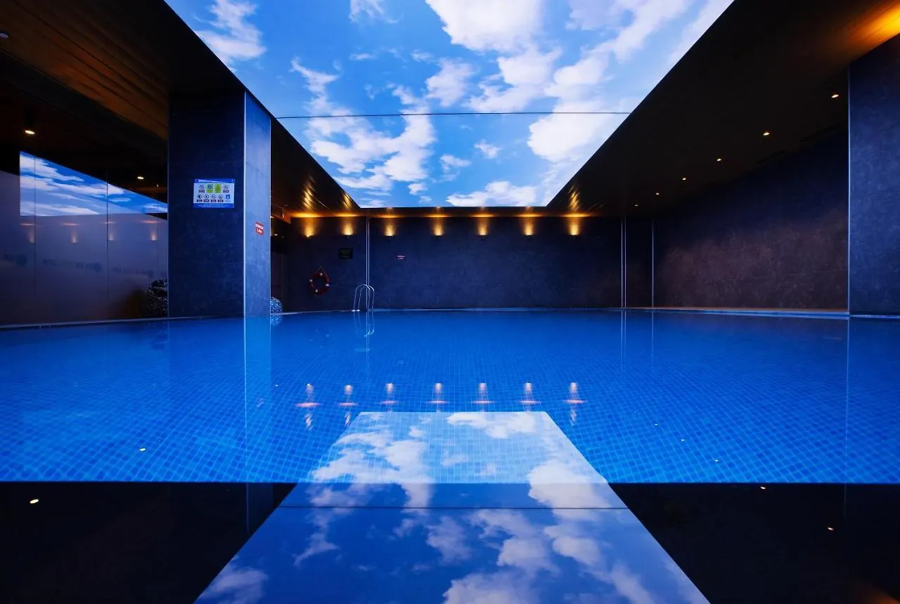 Ibis Styles Istanbul Merter 5*,